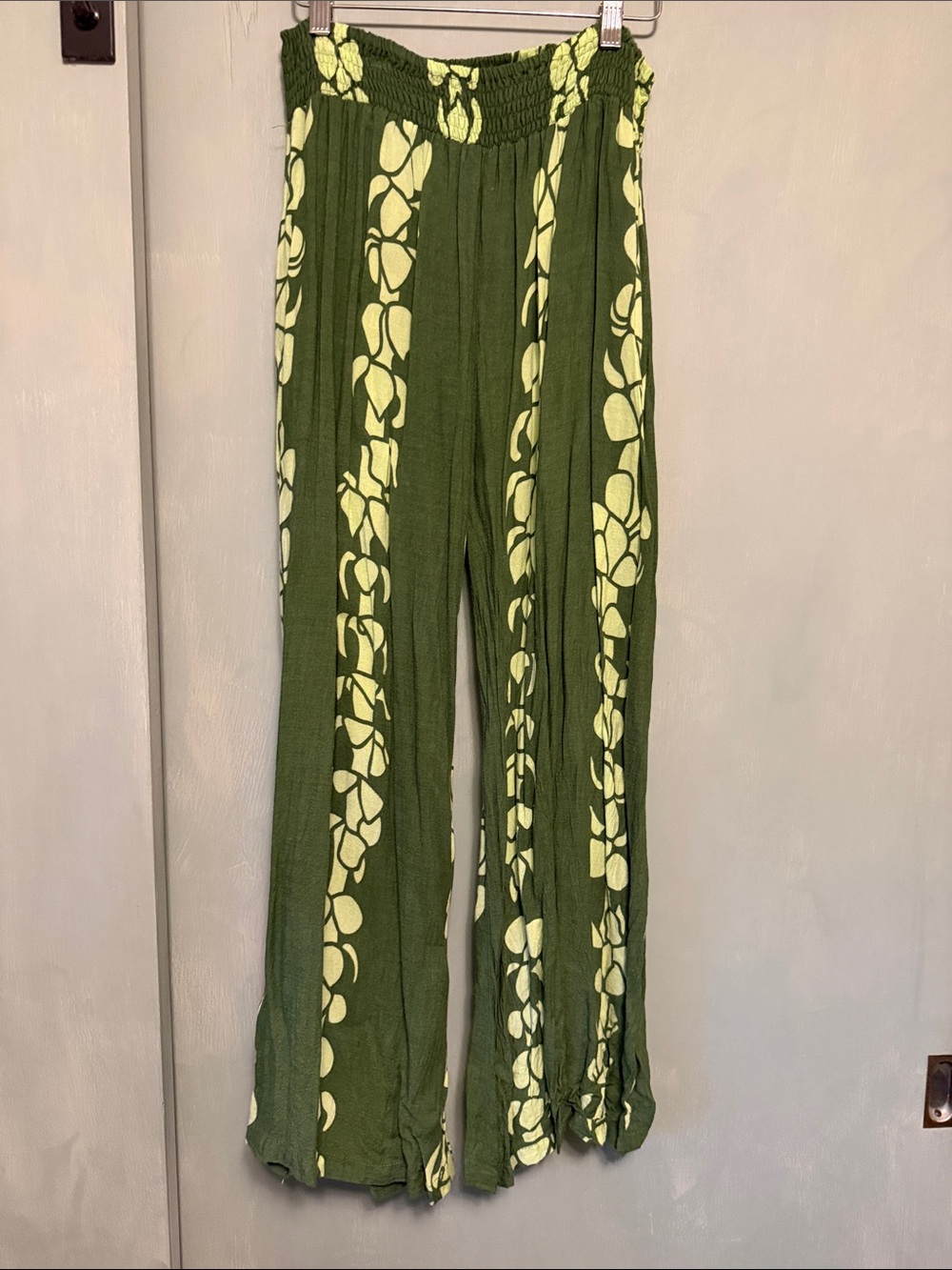 Aloha Wear Puakenikeni Wide-Leg Pants